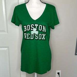 💚 Sale! Boston Red Sox T-shirt women’s